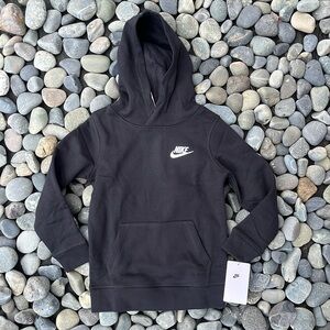 Nike Sportswear Club Fleece Big Kids' Pullover Hoodie Black 86F322–023 NWT